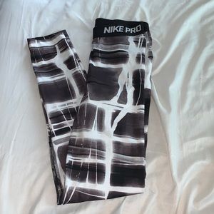🌵Nike Dri-Fit Pro Leggings